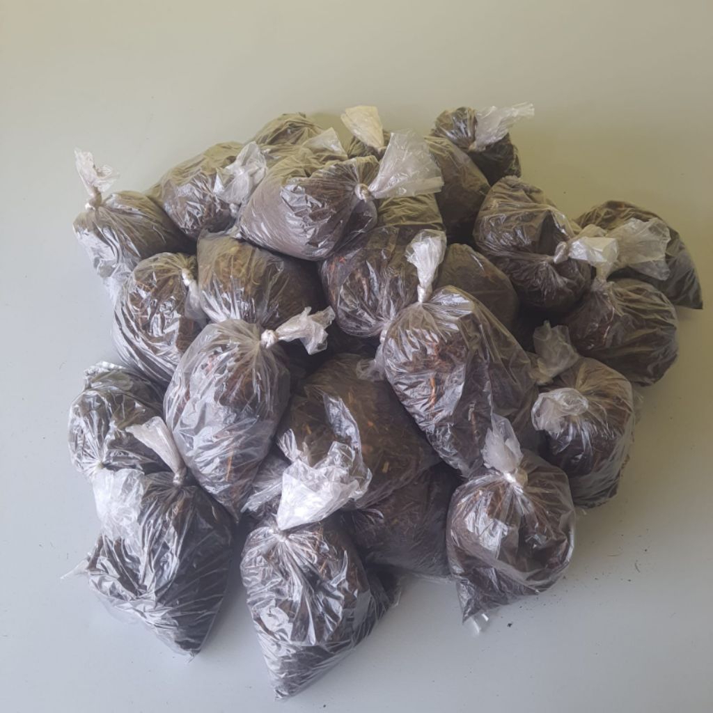 

teh majapahit teh racik terbaik yg ku kembangkan selama 2 taun ketemu resep ini