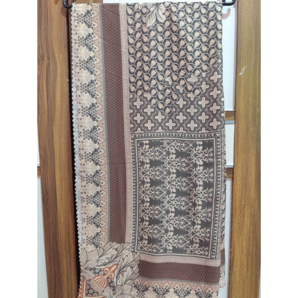 preloved hijab klamby