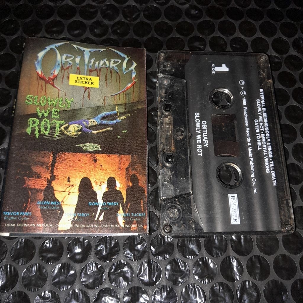 kaset pita obituary slowly we rot