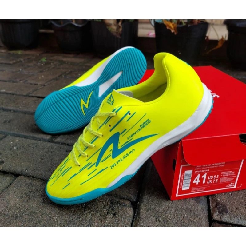 All New Sepatu Futsal Specs Lightspeed Reborn In Hijau Stabilo Terbaru