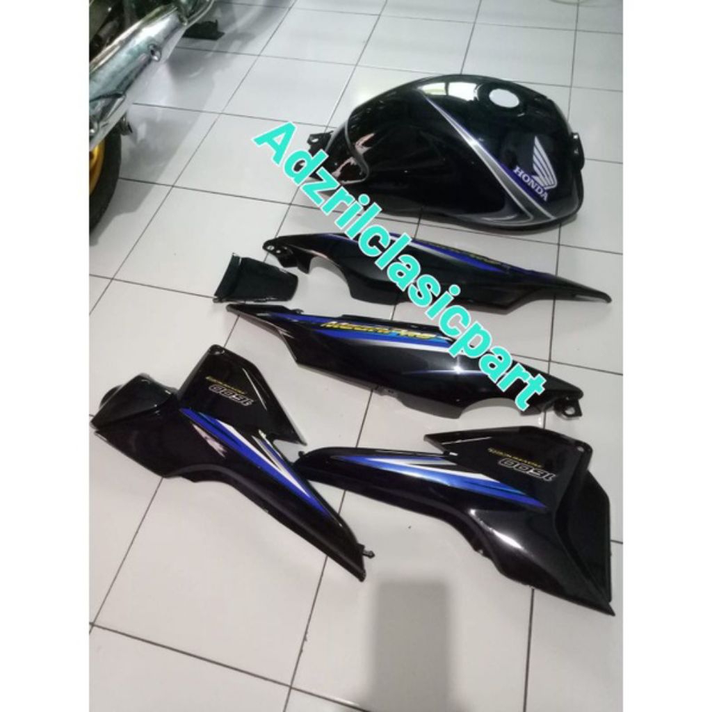 body fulset tengki Megapro Primus new warna hitam list biru 2007