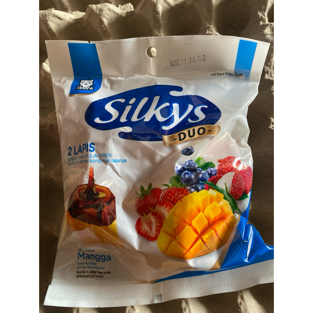 

puding silkys duo lapis 1 pak isi 10pcs