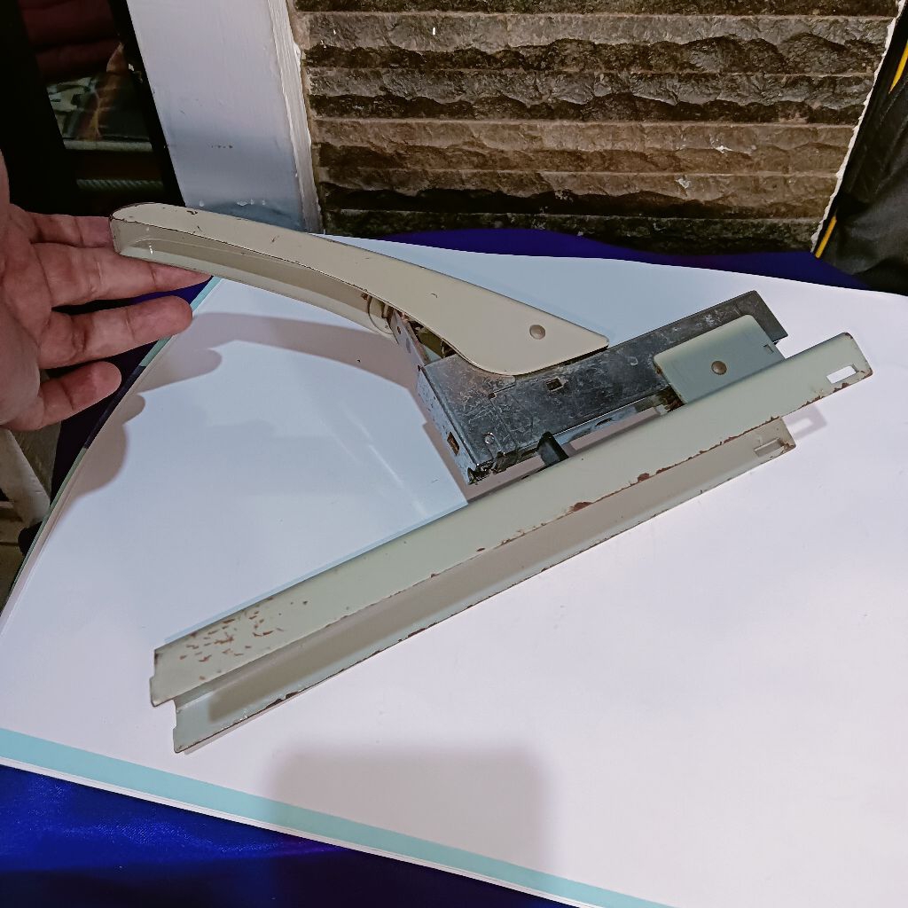 

Stapler Jilid Besar - BEKAS SECOND