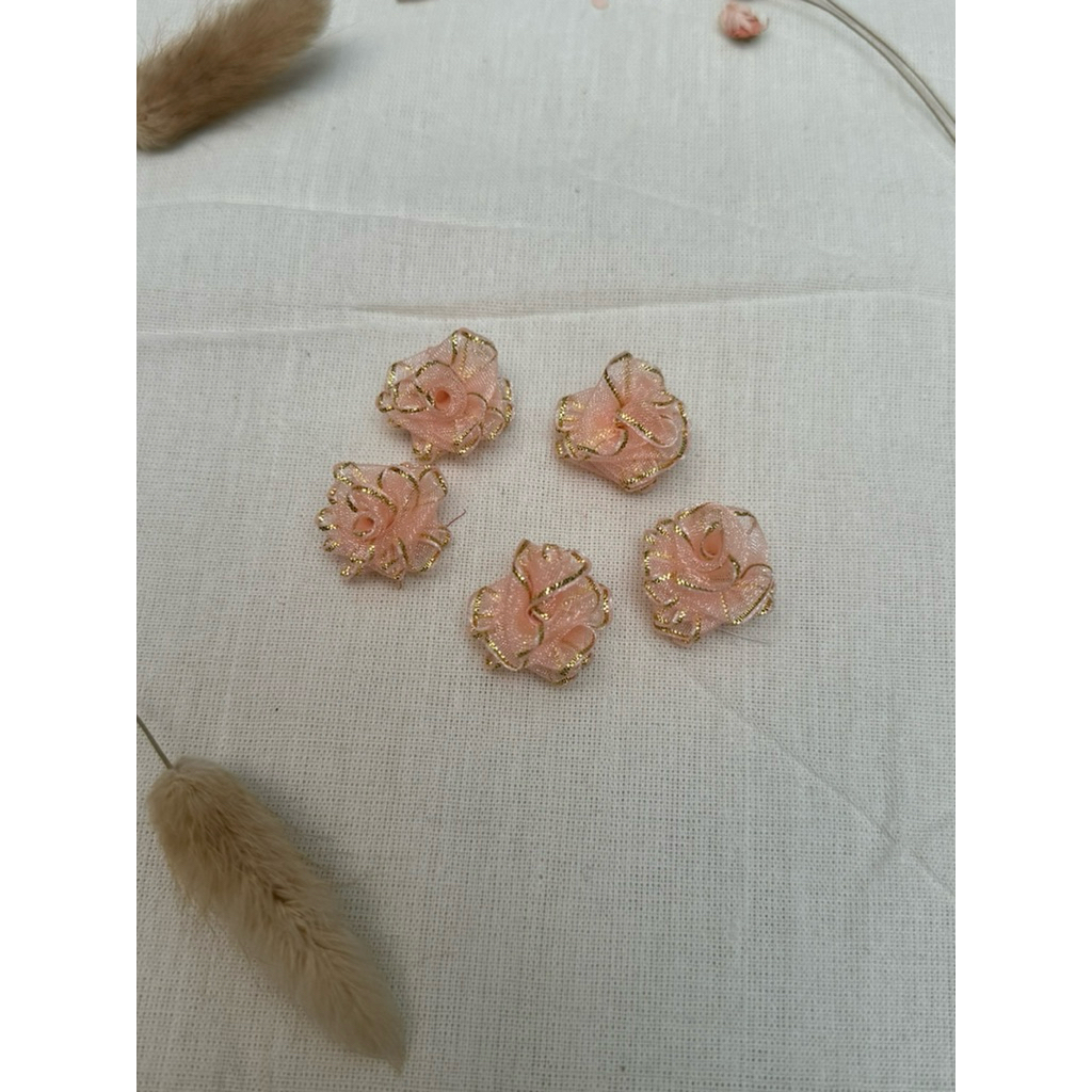 

Dekorasi bunga pita salem kecil 071