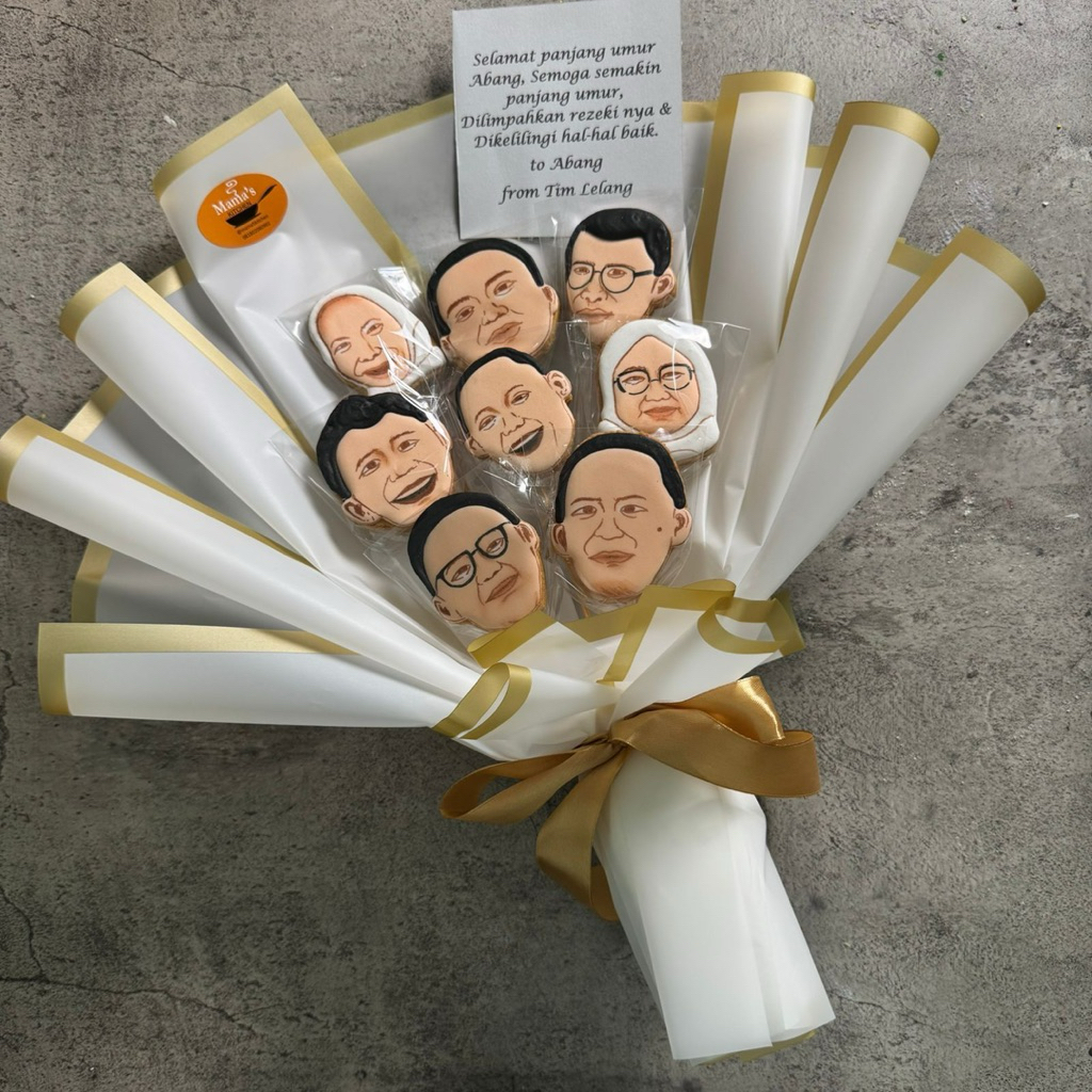 

Custom Bouquet – (7-10 Cookies) Flower Bouquet / Buket Wisuda / Kukis Hias / Sugar Cookies / Icing Cookies / Hadiah Ulang Tahun