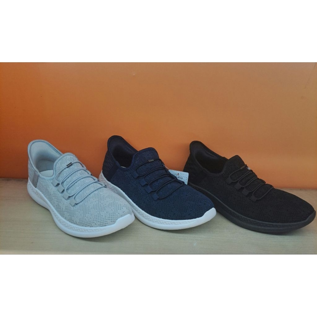 Sepatu wanita ST.MORITZ