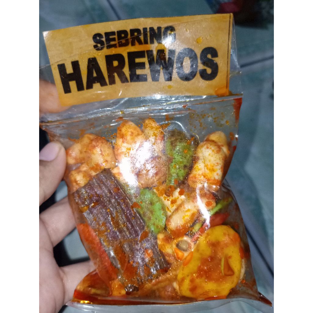 

Aneka cemilan sebring harewos 50pcs
