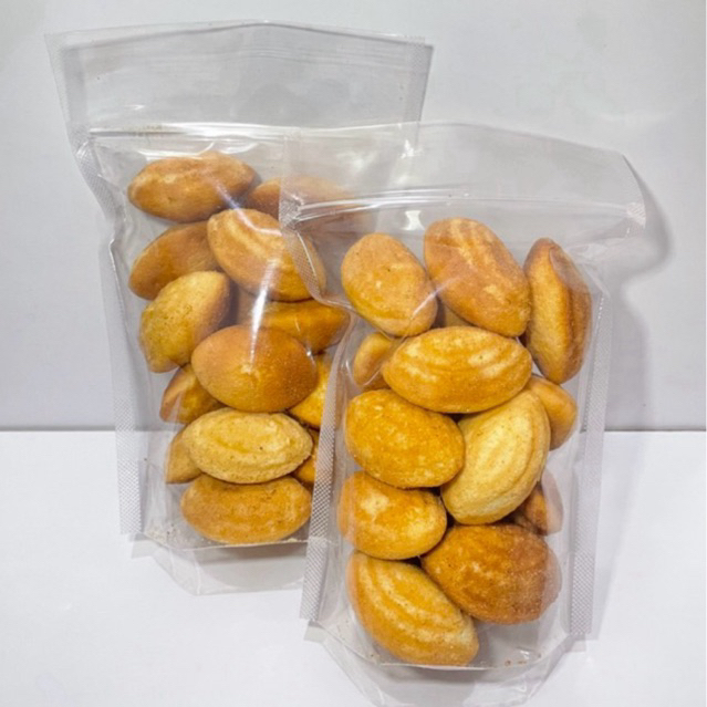 

Bolu Kijing Kering | by SWEET