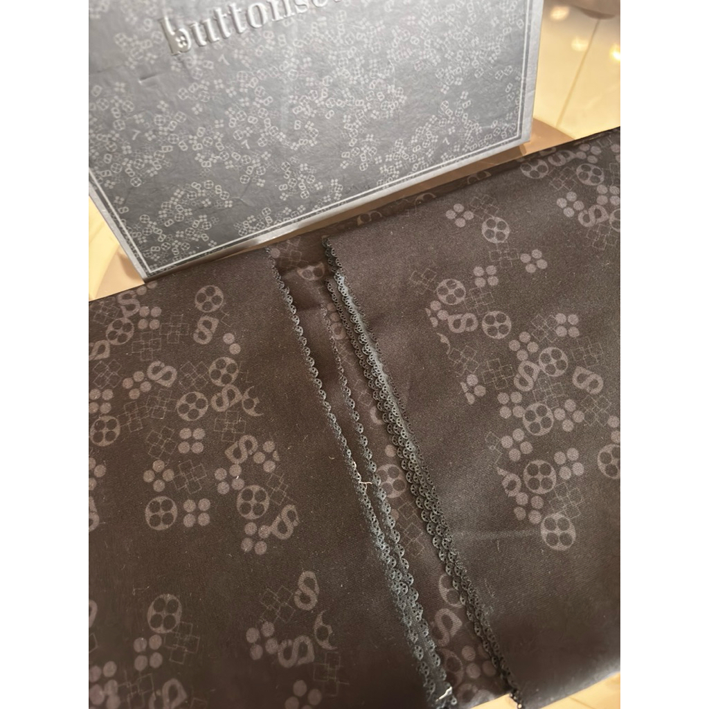 preloved monogram buttonscarves