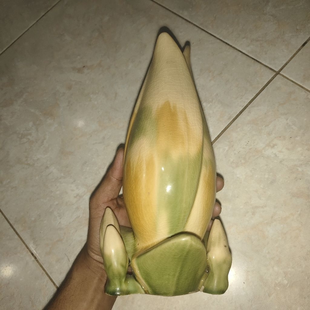 vas antik kuno peninggalan jadul