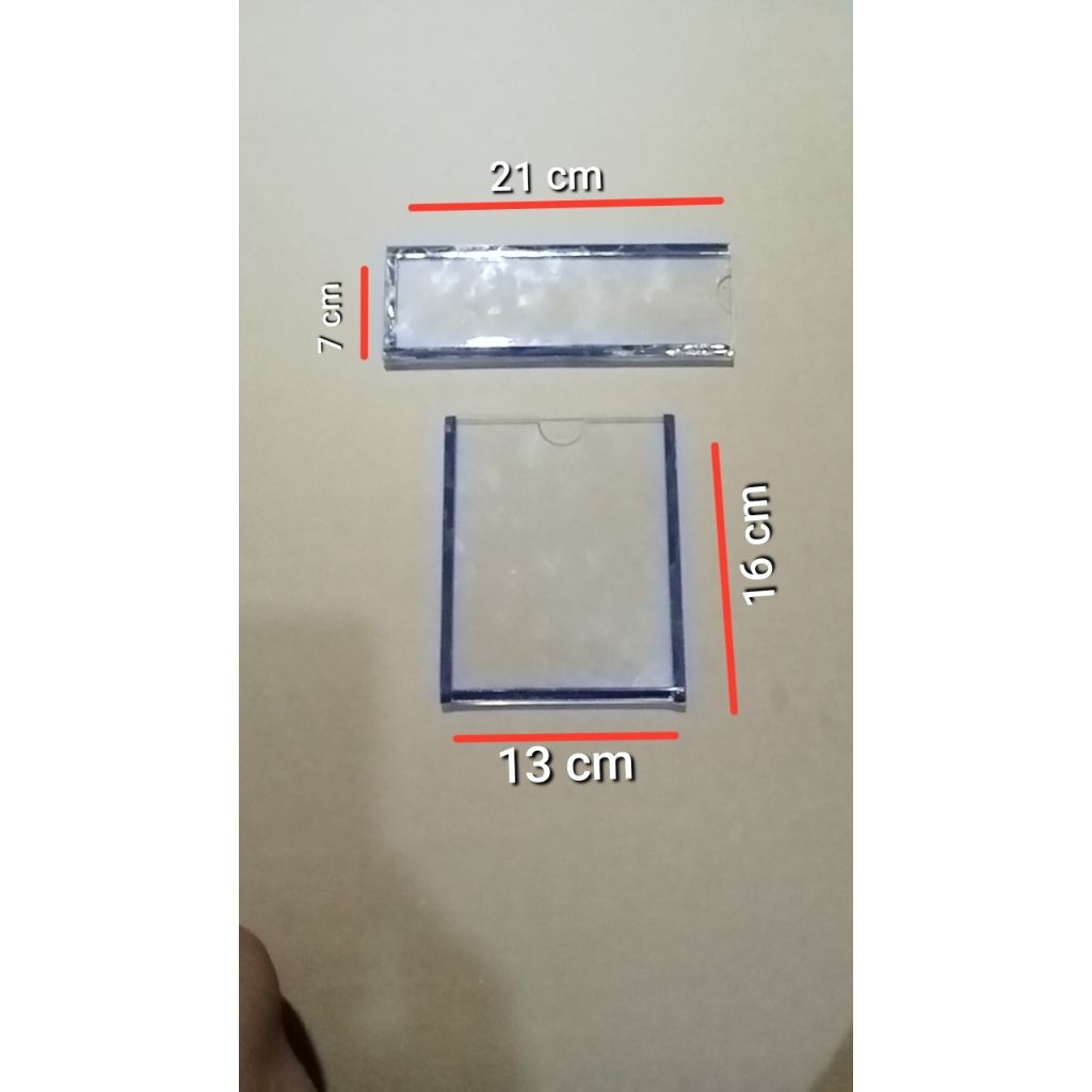 

akrilik display custom uk 13 x 16 cm / 21 x 7 cm tebal bahan 2 mm