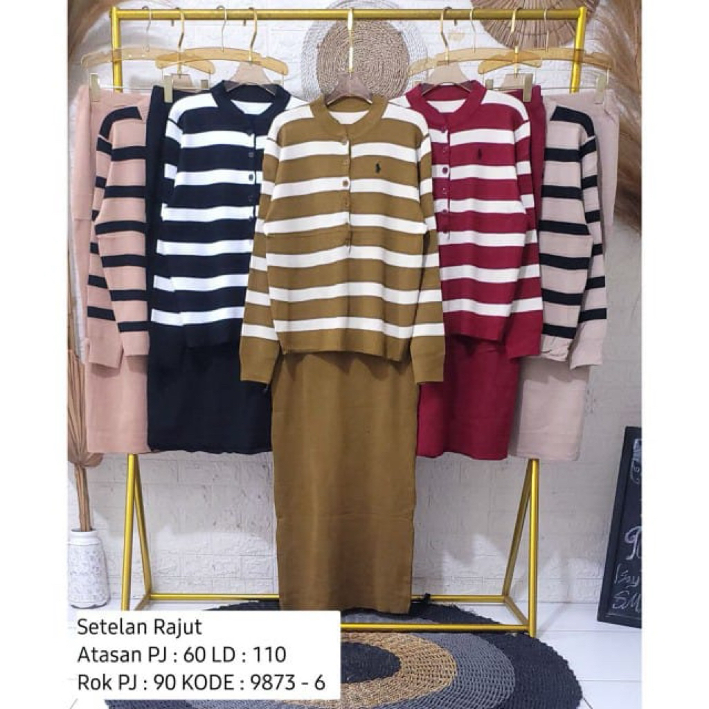 ARB7 - RRE - 98736 - Setelan Rok Rajut Kuda Salur