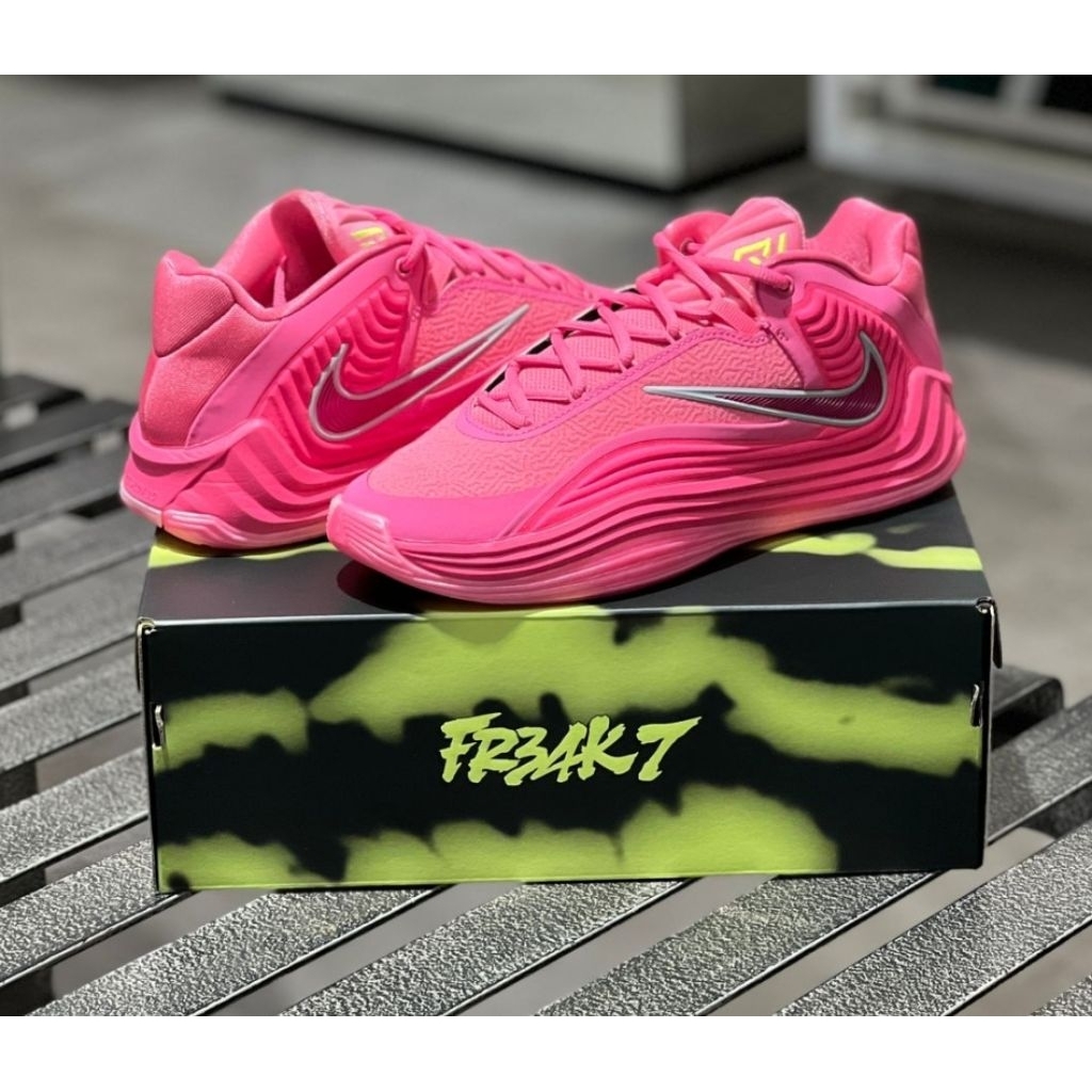 nike zoom freak 7 live ware