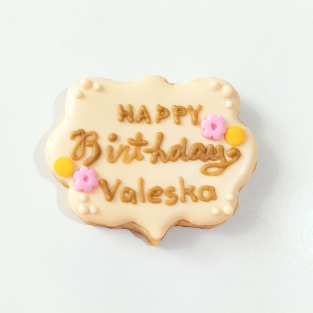 

Frame plaque cookies min 5 pcs bisa untuk nama / bday
