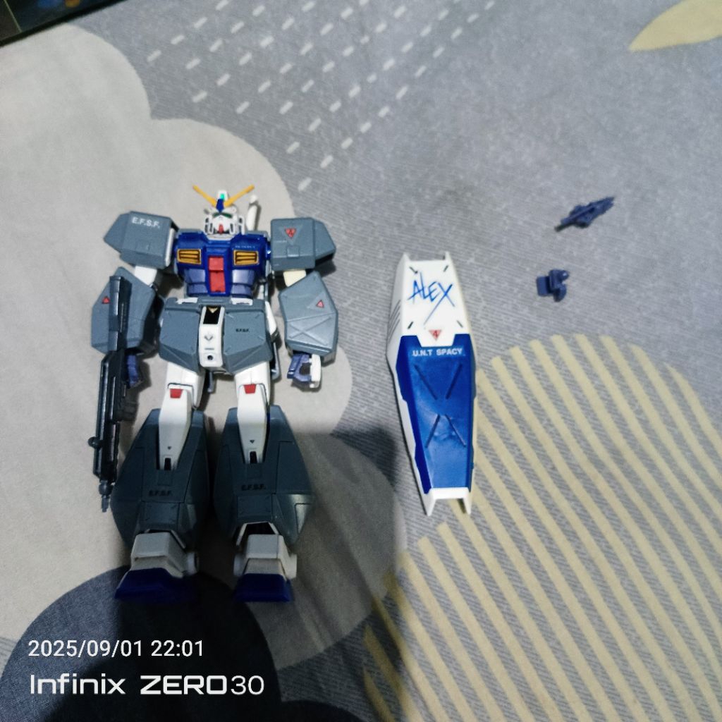 HG 1/144 Gundam RX 78  NT-1 bekas