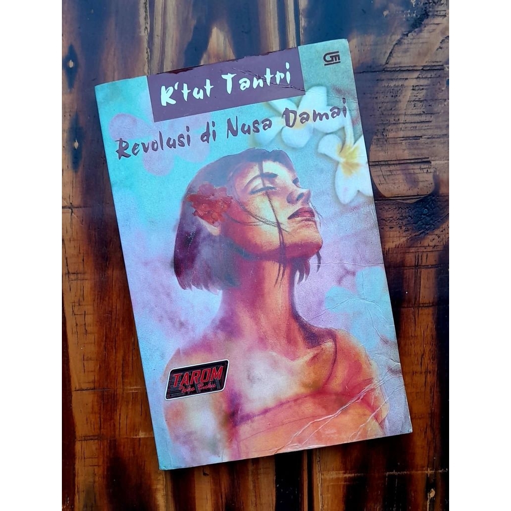 REVOLUSI di NUSA DAMAI : K'Tut Tantri