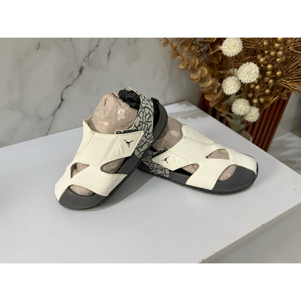 sepatu sandal anak second original nike jordan
