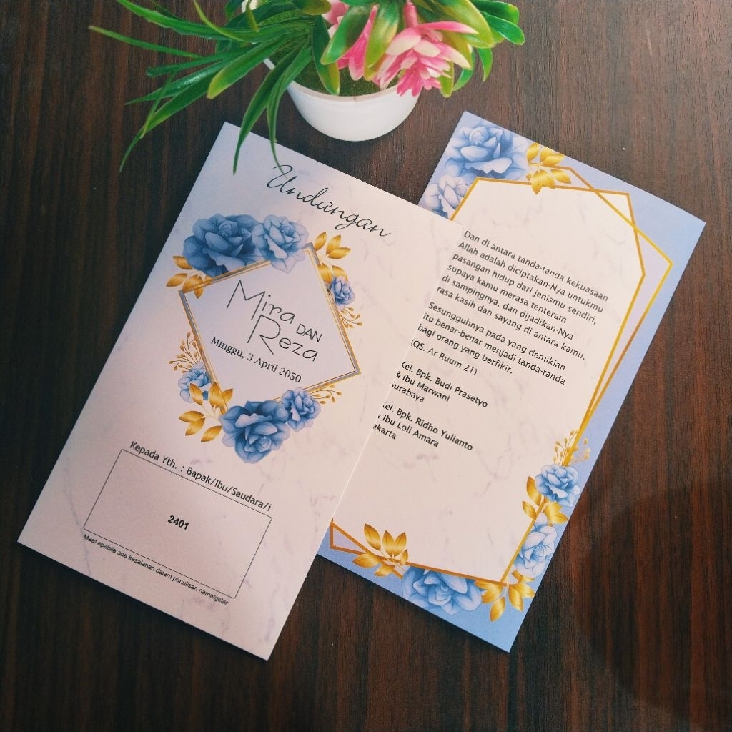 

CETAK UNDANGAN PERNIKAHAN ERBA 2401/ undangan pernikahan Lipat 2 Vintage, Rustic, Elegan, Unik, Murah, bahan BC