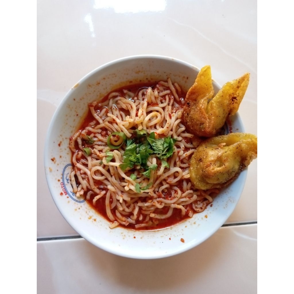 

MIE|BASAH|MIE|RENYEK|MIE|MEDWOKK