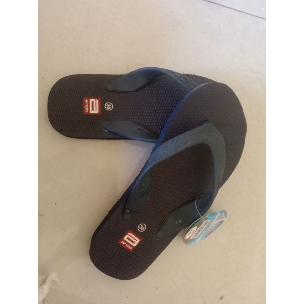 sandal Ando  karet jepit