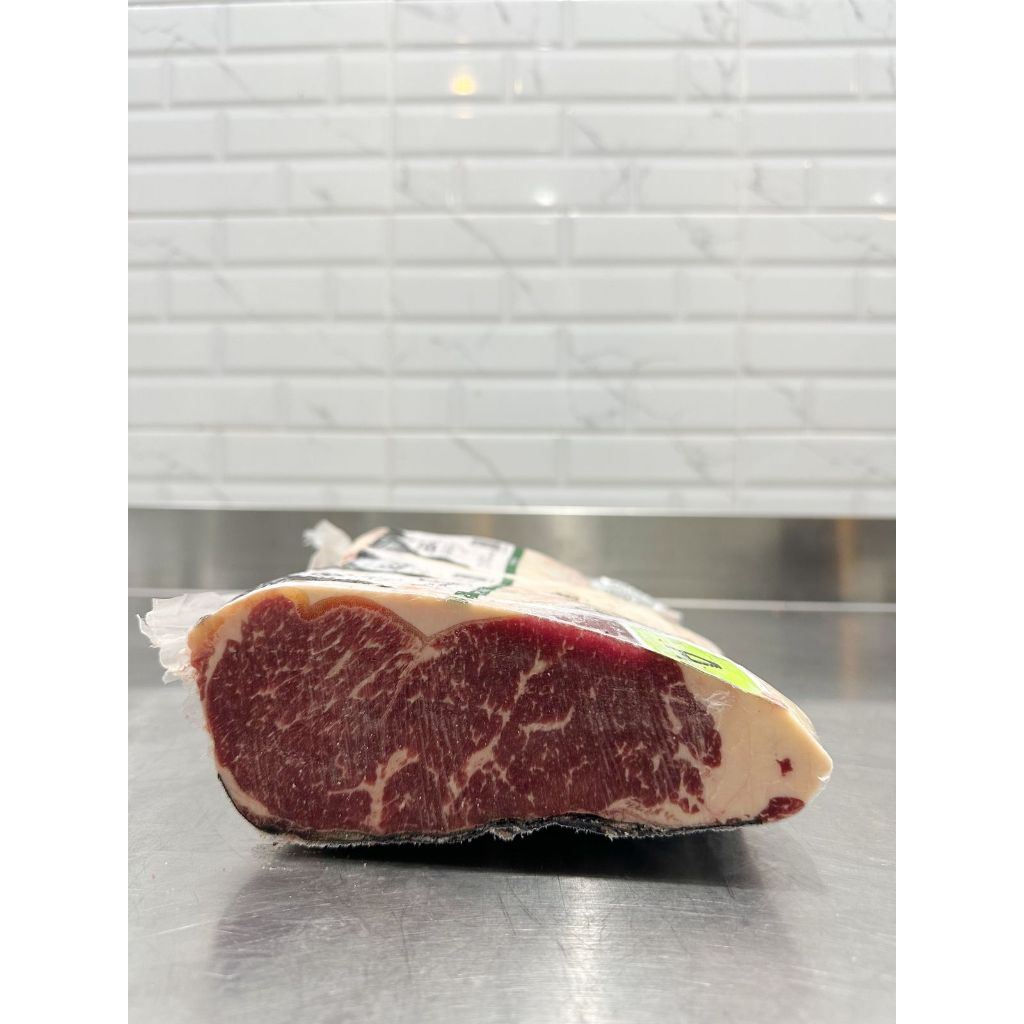 

AUS Grassfed Wagyu Striploin MB4 - Steak Grassfed Wagyu Striploin