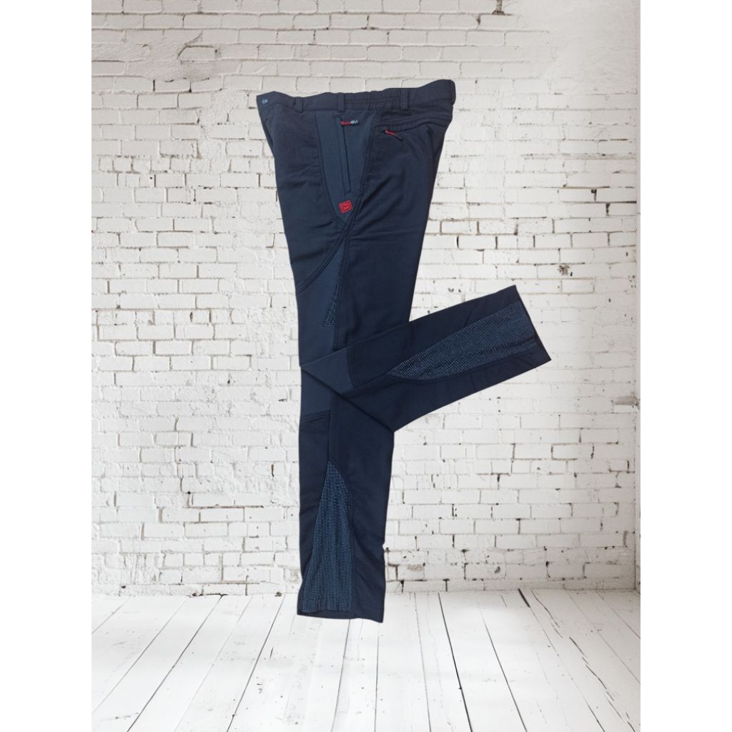 Celana Outdoor Mountia size 35 Softcell Polar