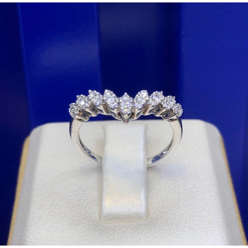 Cincin Berlian V Fuji (205) CD86, Size 14.5, D.27: 0.38crt, Emas 2,7gr/Kadar 75%