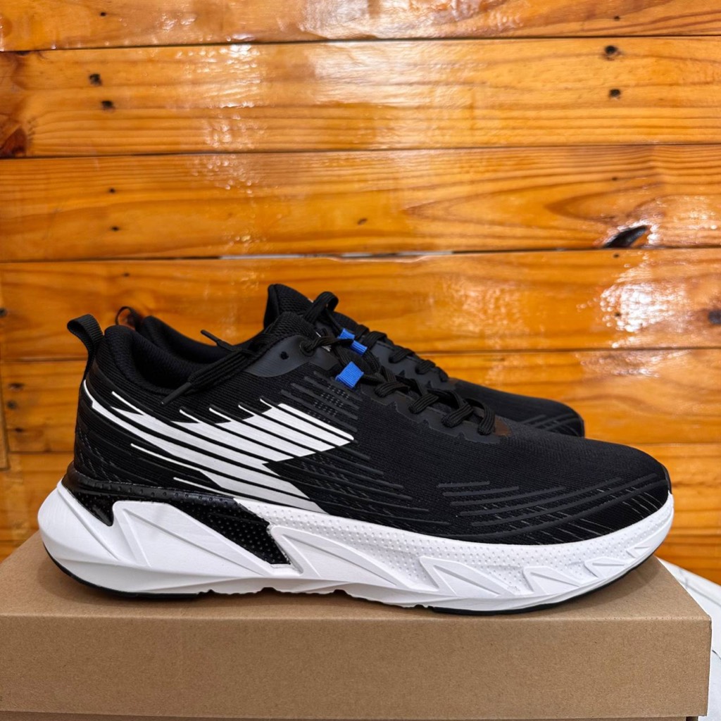 2 VARIASI WARNA SEPATU DIADORA PRIA DIADORA HAGEN BLACK WHITE & BLUE ORANGE WHITE COD ORIGINAL SPORT