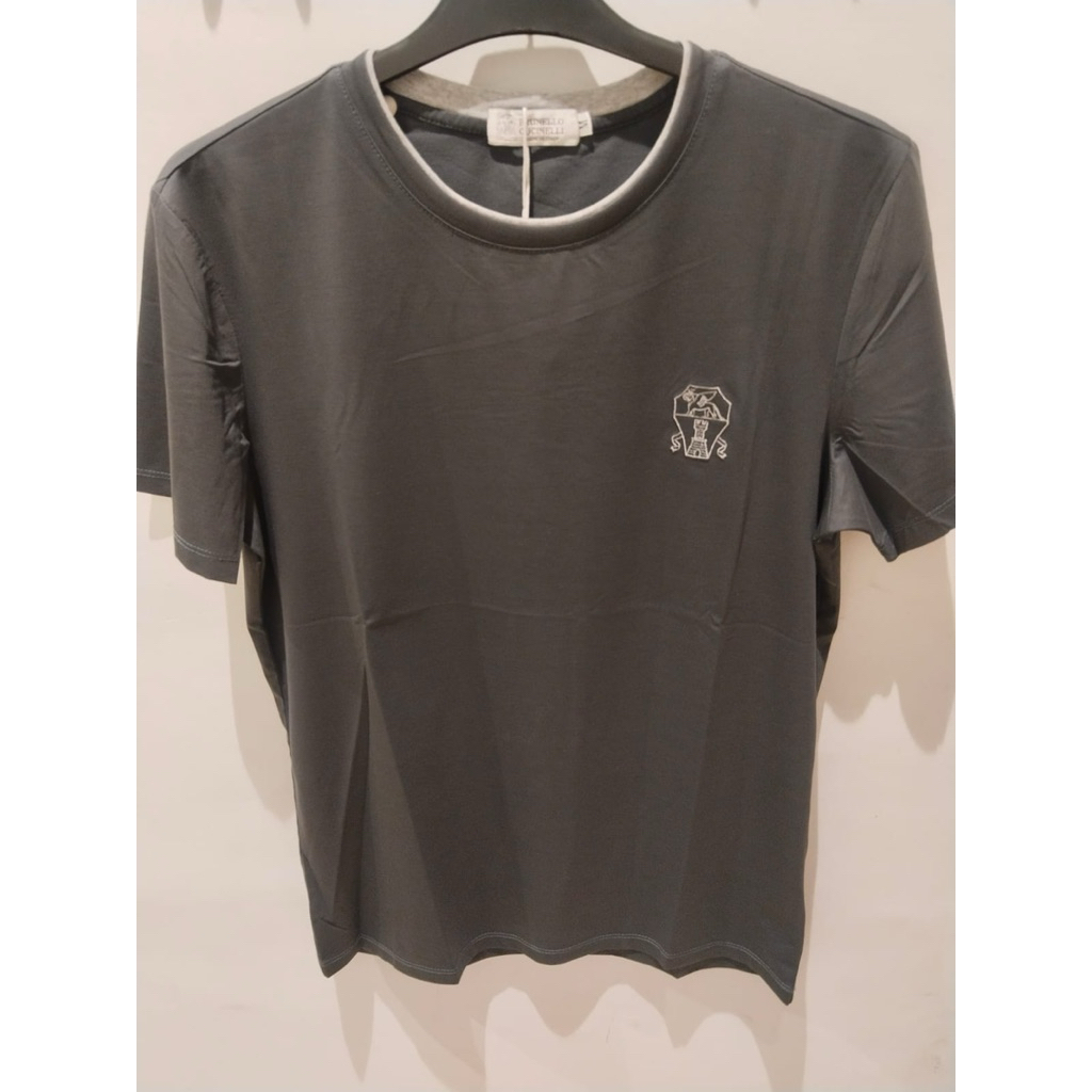kaos brunello cucinelli