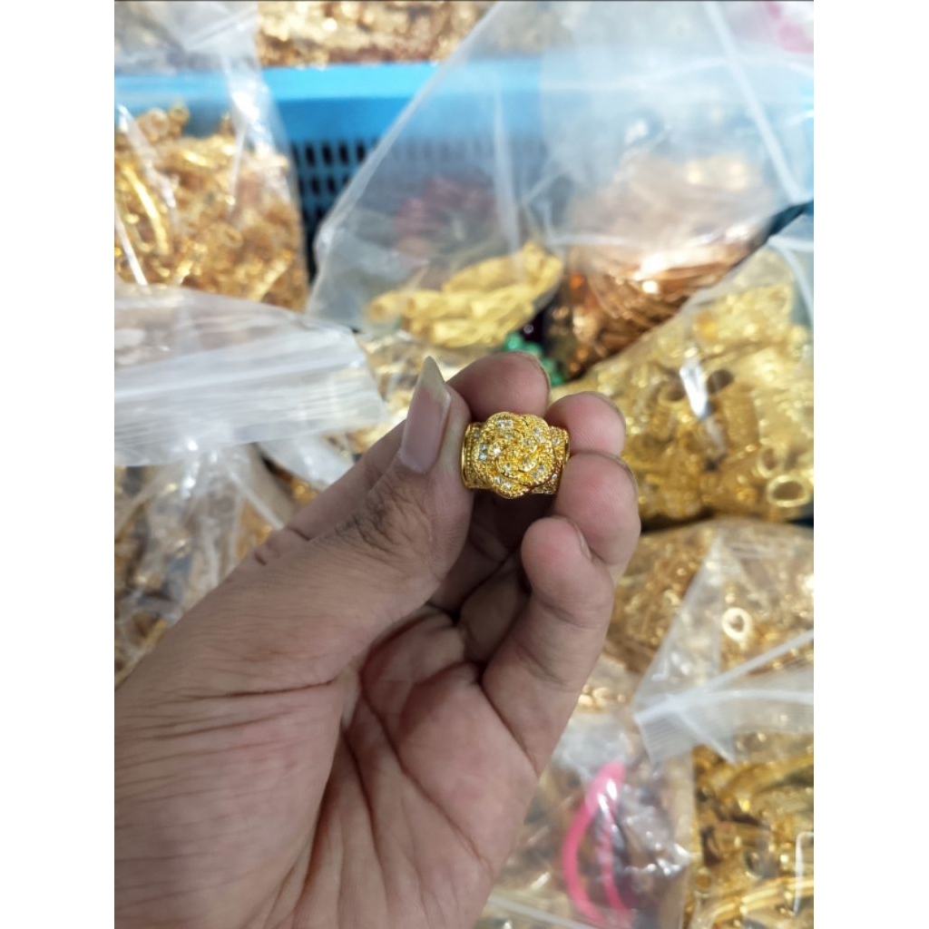 Charm Liontin Aksesoris Mawar Tabung Kecil