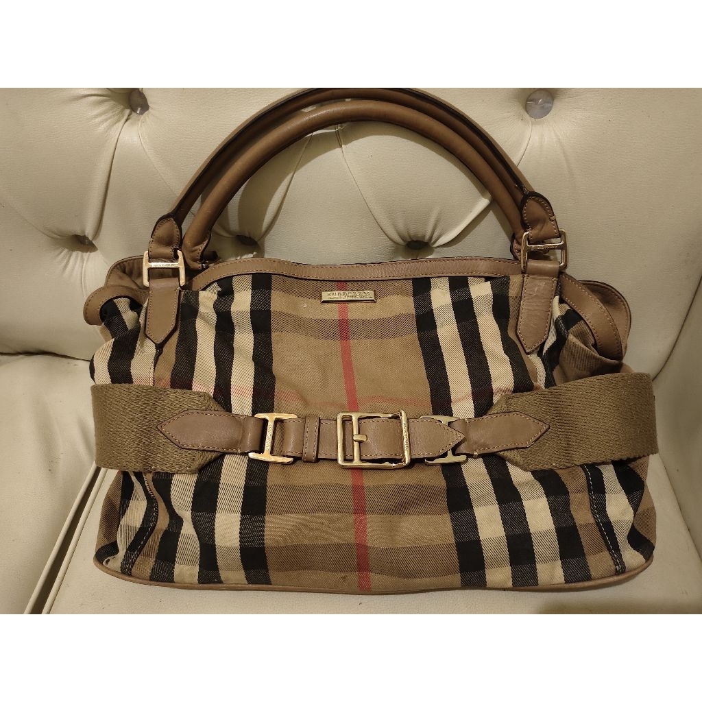 Tas Burberry preloved