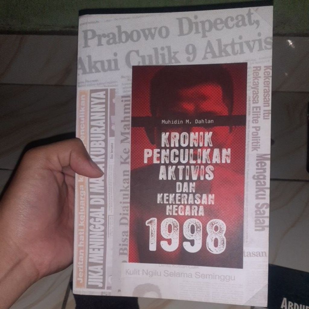 Buku Kronik Penculikan Aktivis dan Kekerasan Negara