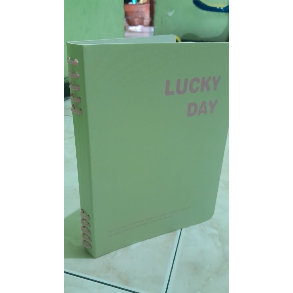 

preeloved binder A5
