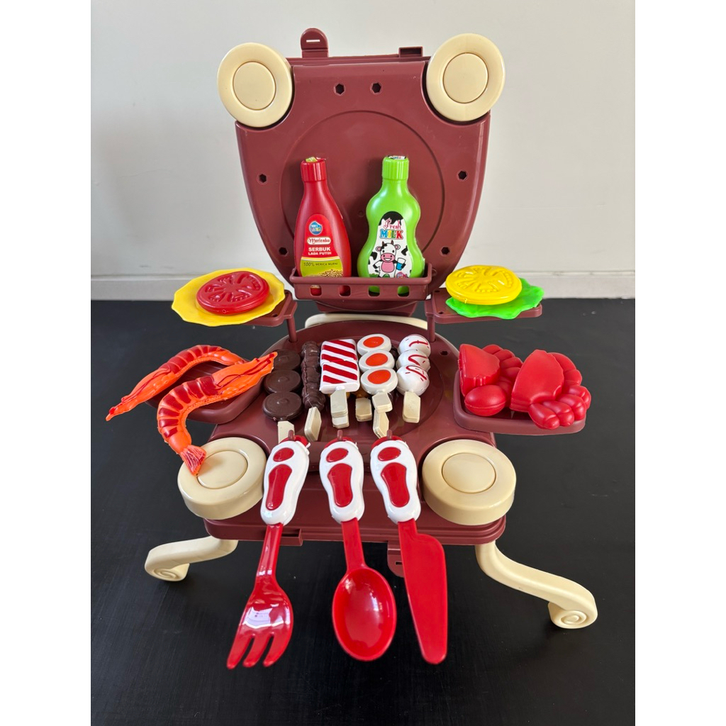 Mainan Anak Tempat Bakaran BBQ koper (sate-satean, udang, sayur,alat makan)