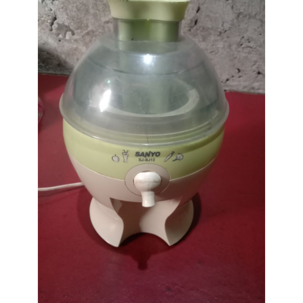 Sanyo juicer extractor bekas