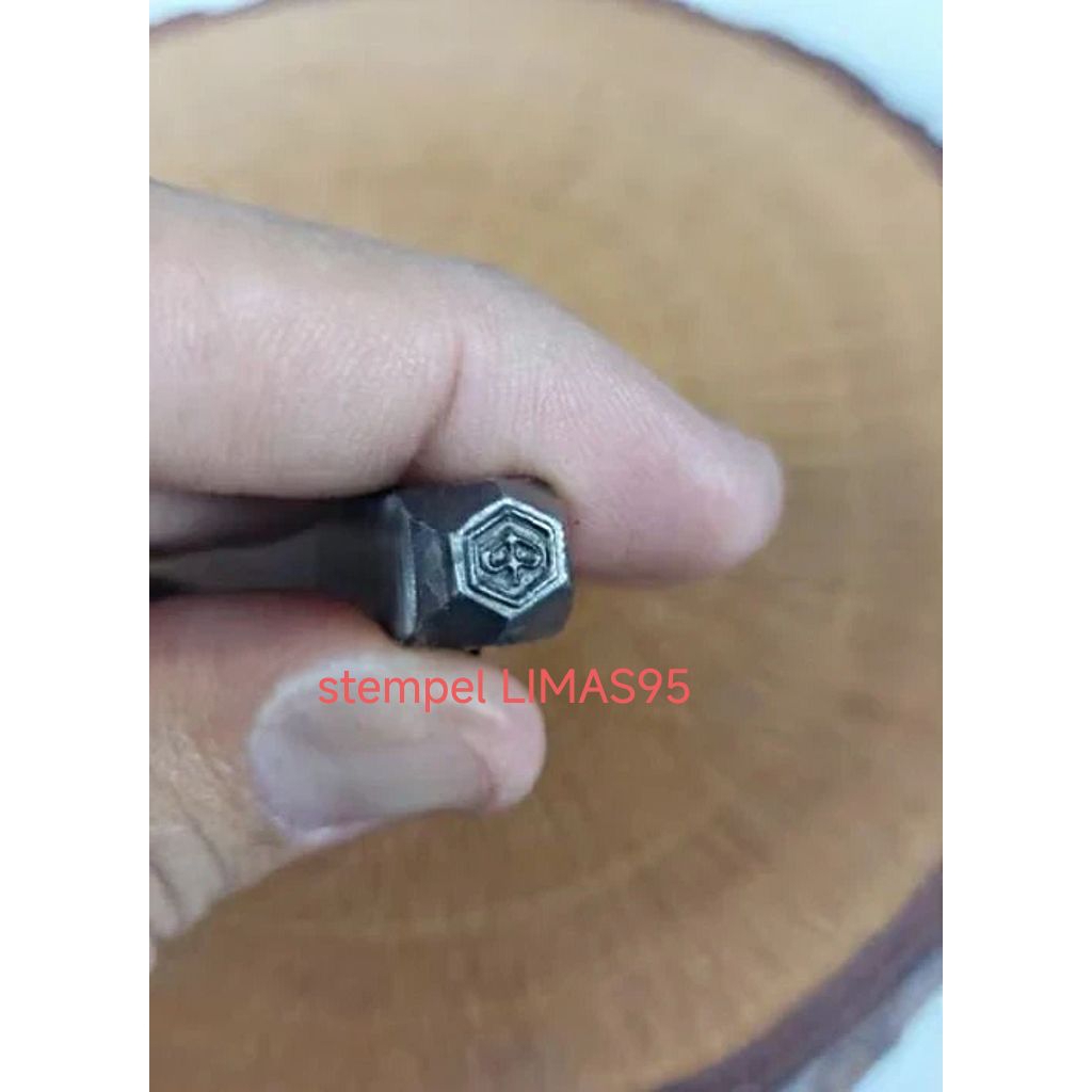 

stempel (alat-alat emas)