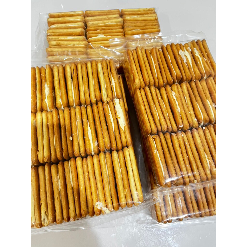 

Biskuit Khong Guan Rasa Lemon Puff 300gr Cemilan Favorit