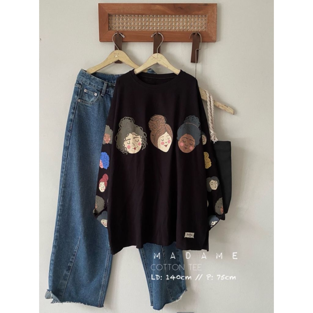 kaos wanita SUJU Hitam LD 134 - 140 cm Bahan Cotton tee/ Blouse oversize jumbo
