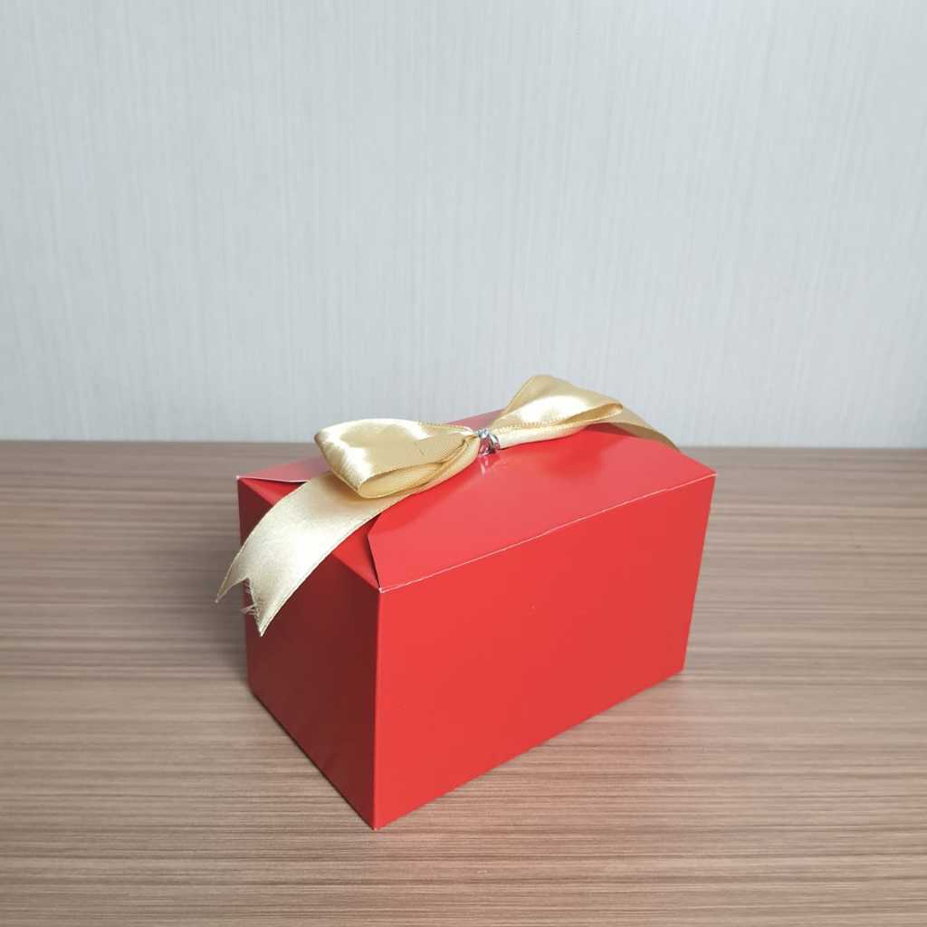 

Box Hampers/cake Ukuran 15x9x9 cm.