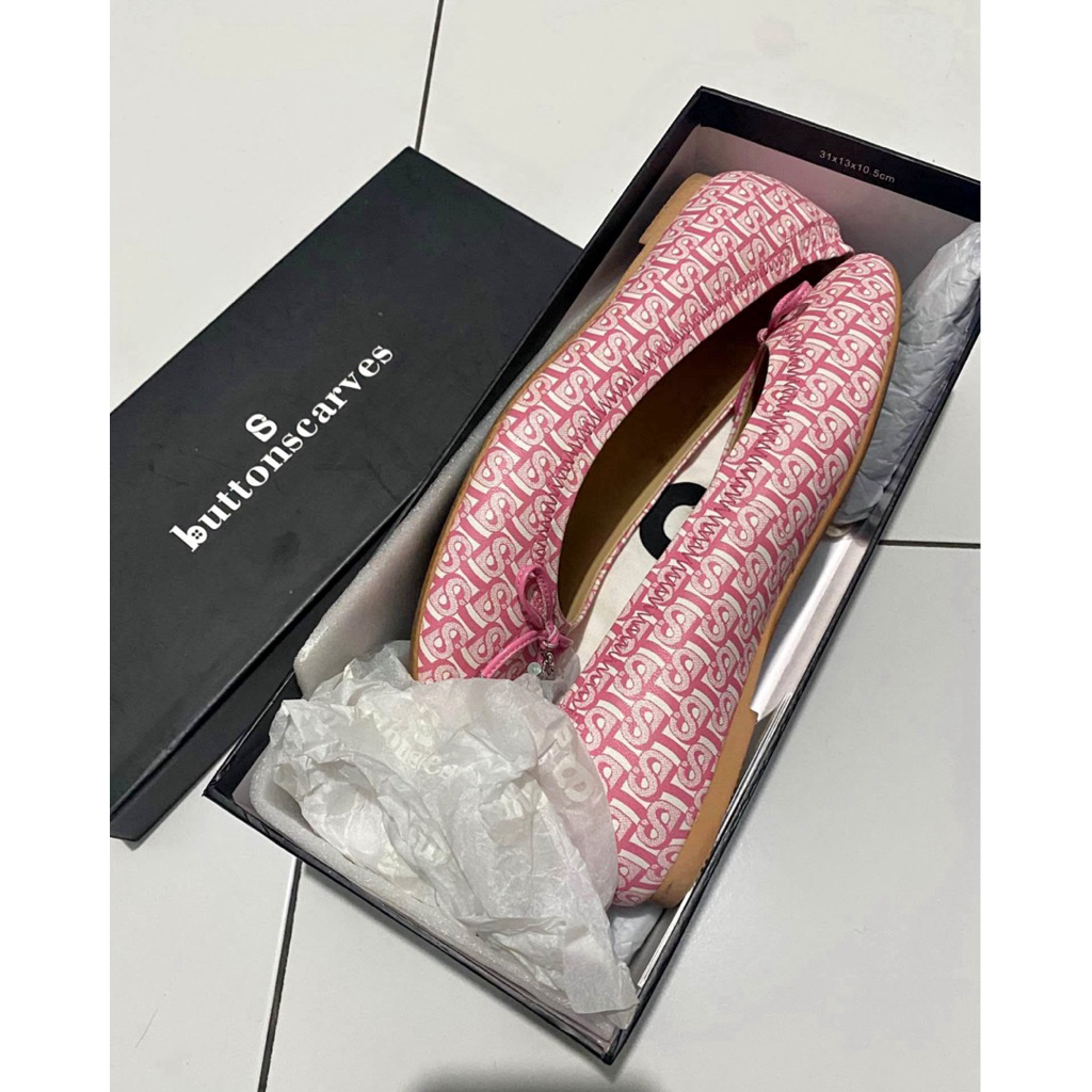 sepatu buttonscarves preloved