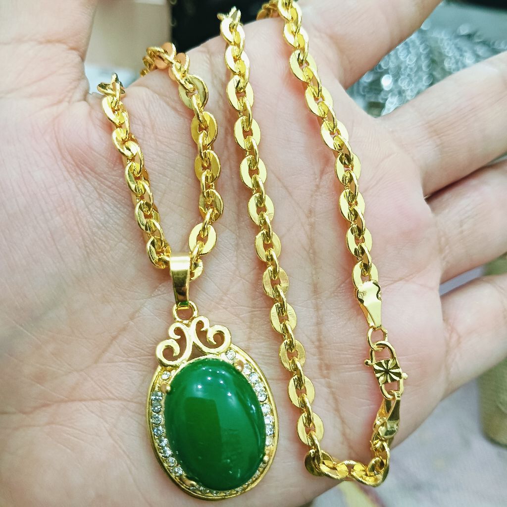 Kalung kuning emas batu giok
