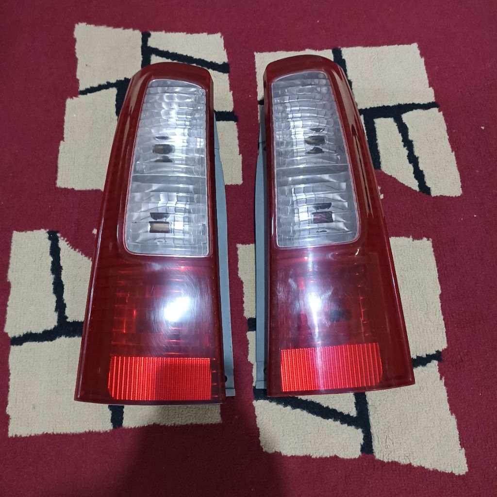 Stoplamp Lampu Rem Belakang Xenia Avanza Old