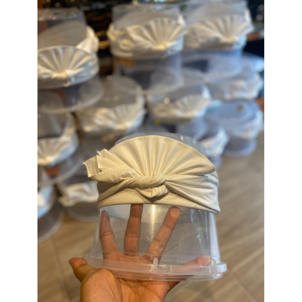 udeng putih halusan putih bersih/lembaran/setengah jadi/udeng jadi/jangar rimpit/kepet/alep pangus/m