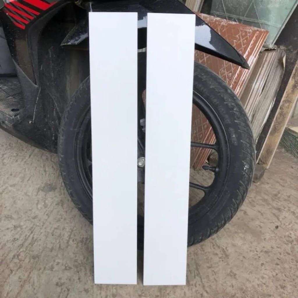 granit List/Plint 10x60