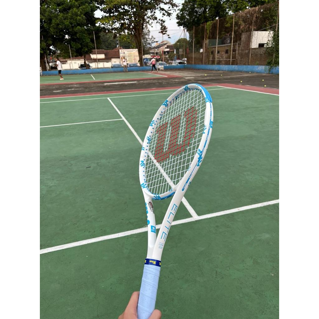 Preloved Raket Tennis Wilson + Tas