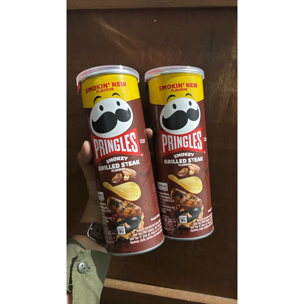 

PRINGLES 102gr varian smokey grilled steak EXP oktober akhir 2025