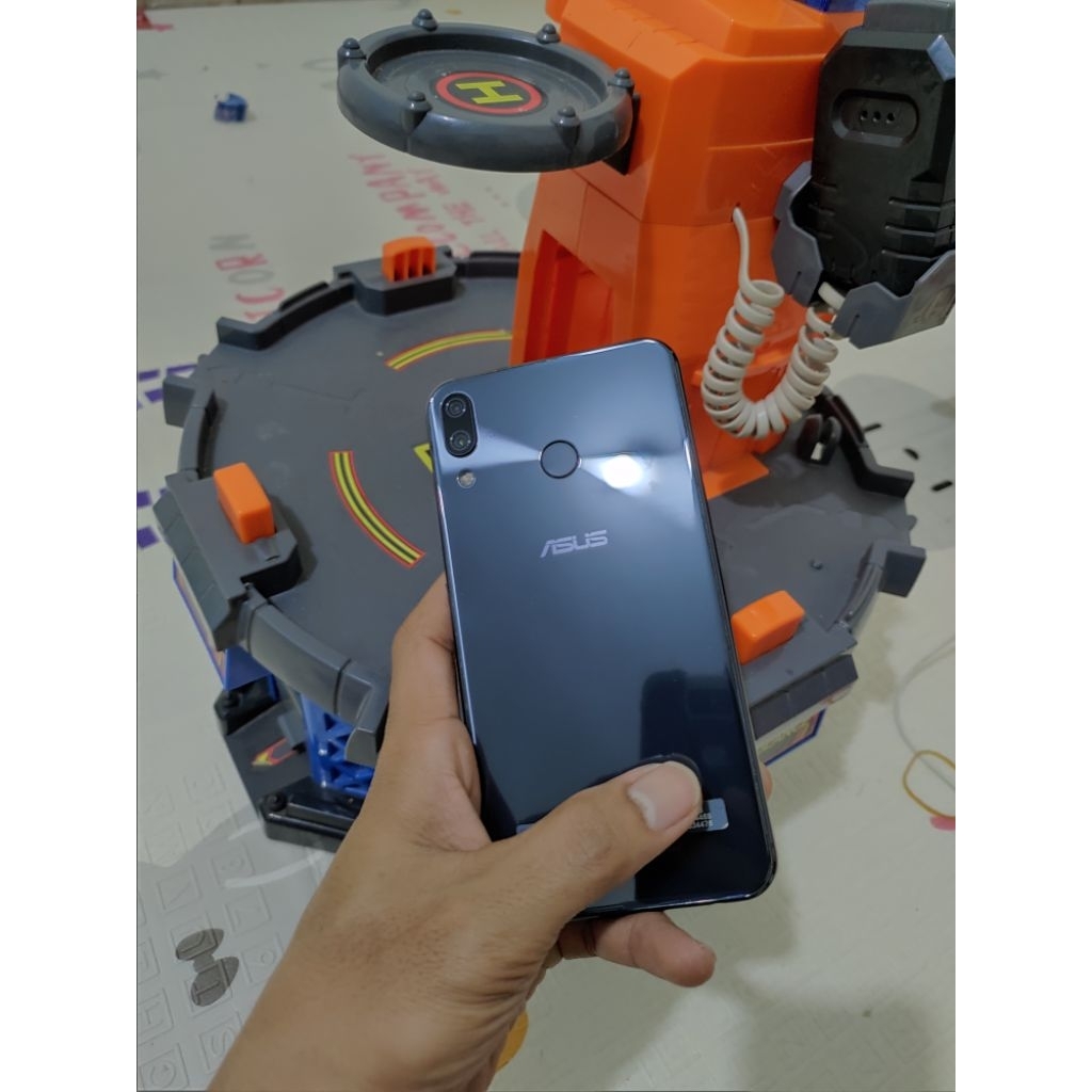 Asus Zenfone 5Z 6/128