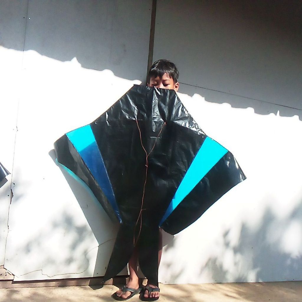 layangan cotek blolong