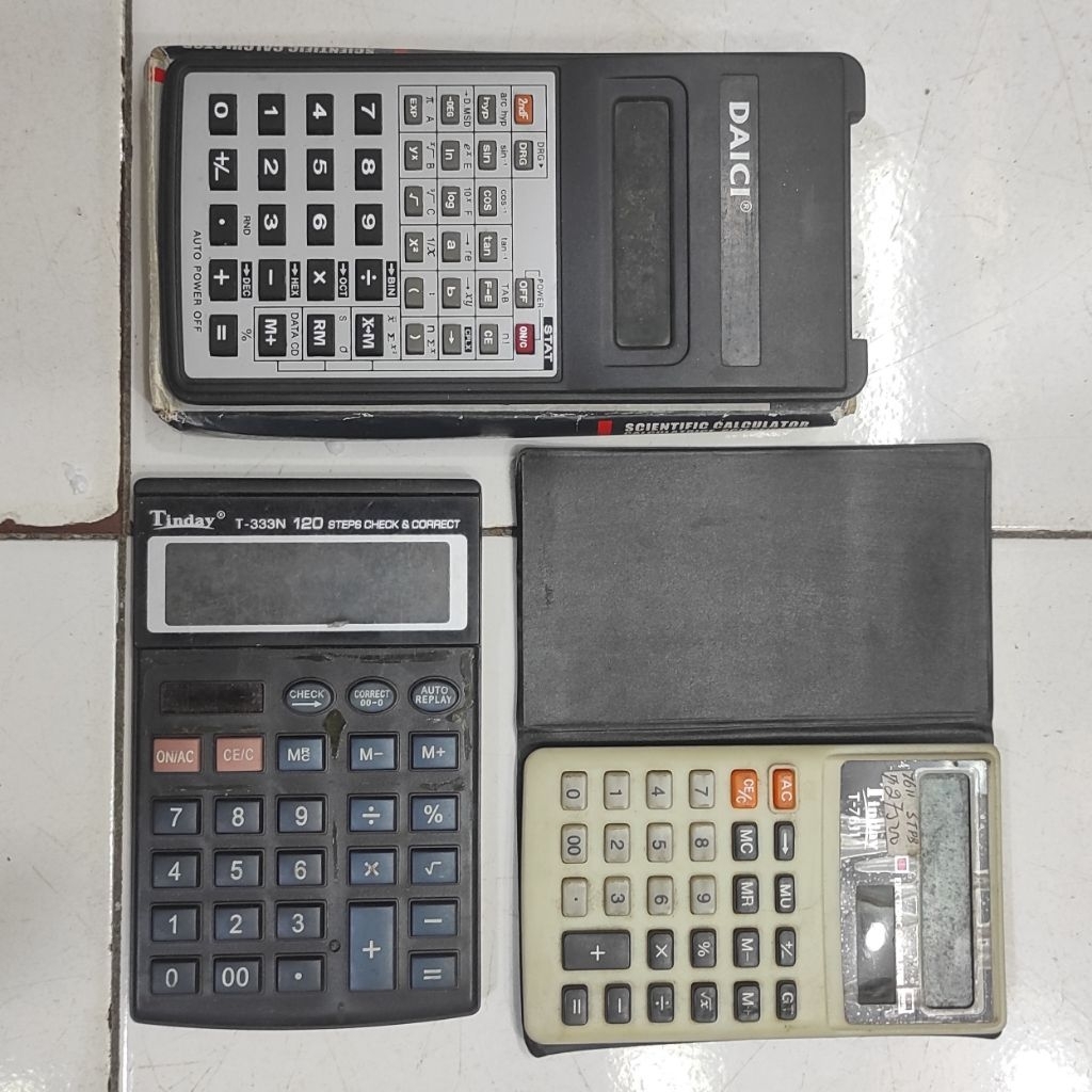 

Set 3 Kalkulator RUSAK Tinday