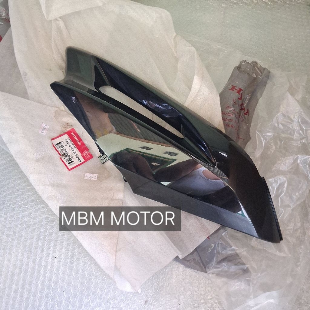 COVER BODI BODY SAYAP KANAN ATAS HONDA BLADE LAMA OLD HITAM ORI AHM 64400-KWB-920FMB